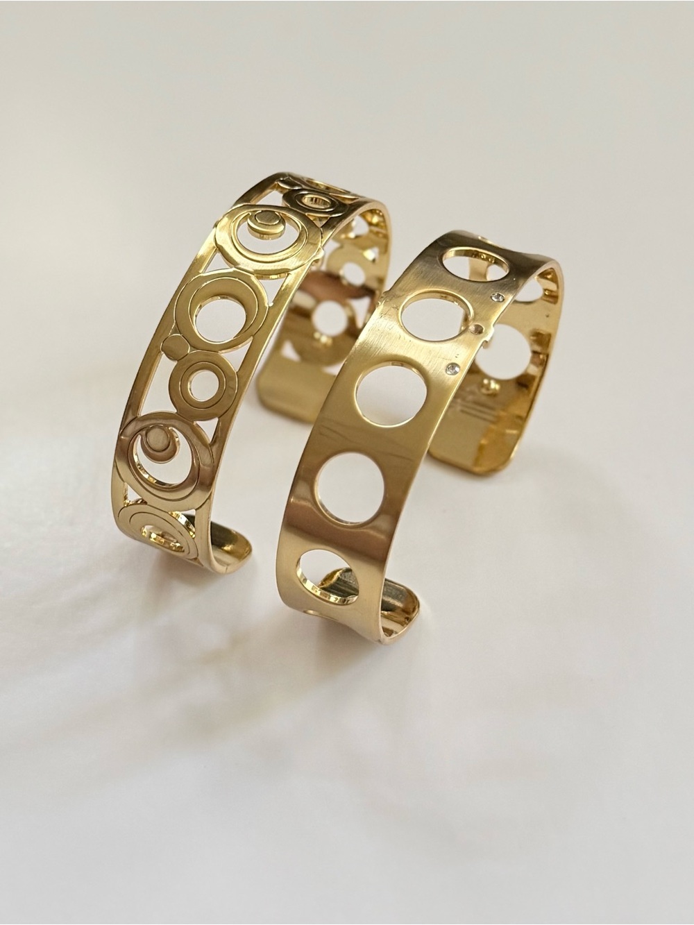 BRIGHTON 2pc Christo Slim Cuff Bracelet Set Maui + Los Angeles Gold Plated